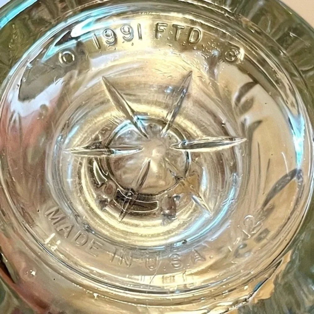 Vintage 1991 FTD Glass Vase Starburst Pattern - Picture 8 of 14